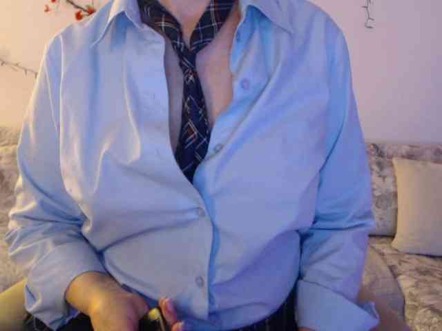 goodSnowQueen webcam