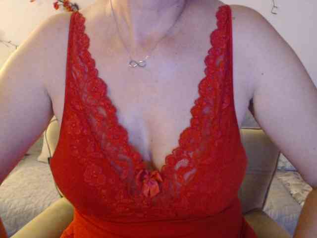 goodSnowQueen webcam