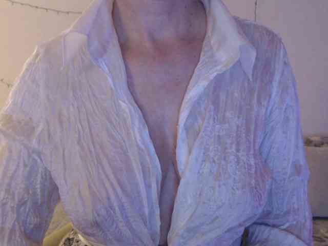 goodSnowQueen webcam