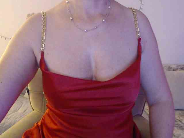 goodSnowQueen webcam