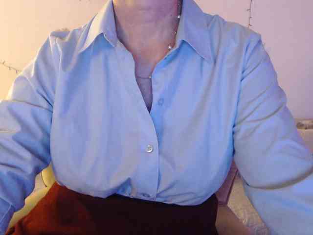 goodSnowQueen webcam