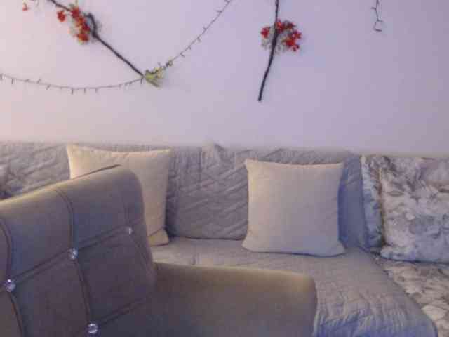 goodSnowQueen webcam