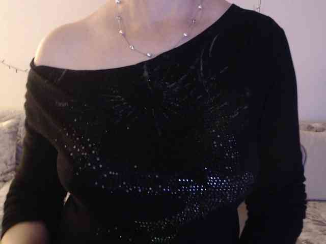 goodSnowQueen webcam