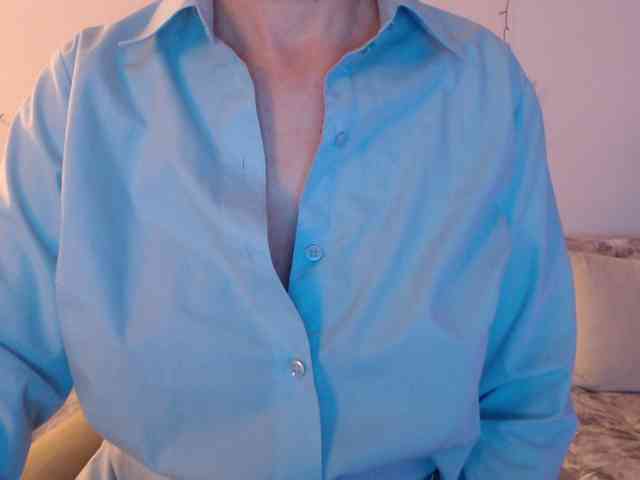 goodSnowQueen webcam