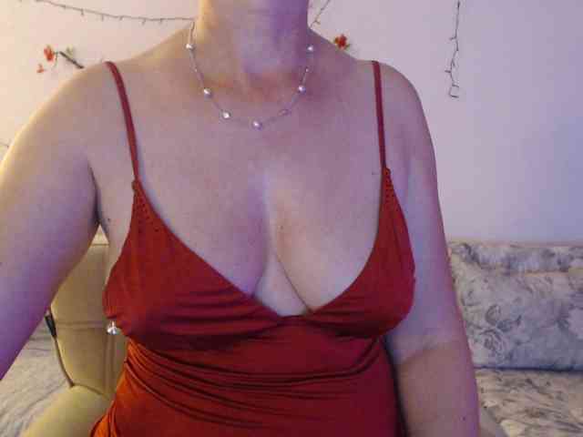 goodSnowQueen webcam