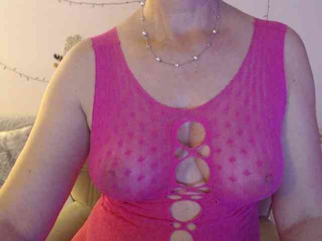 goodSnowQueen goodSnowQueen