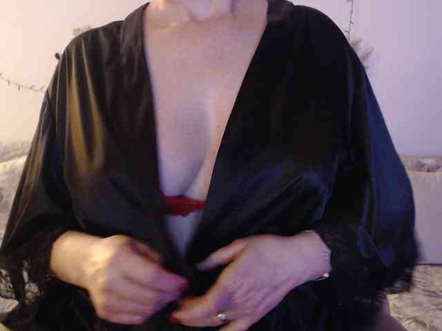 goodSnowQueen webcam