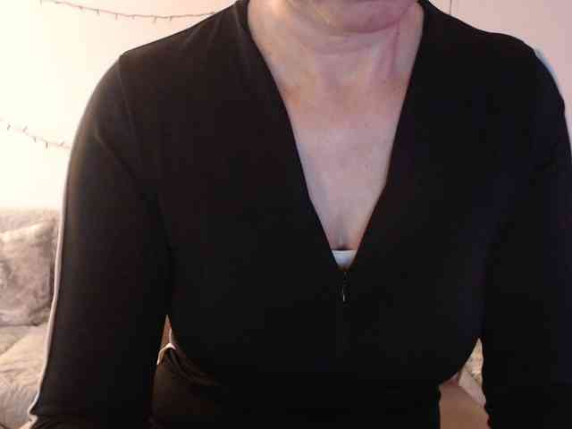 goodSnowQueen webcam