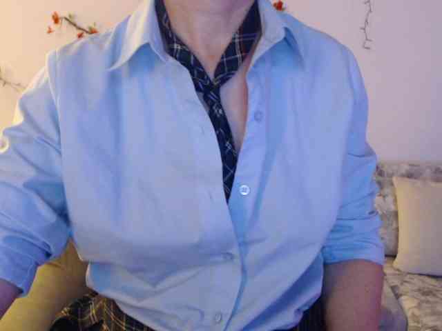 goodSnowQueen webcam
