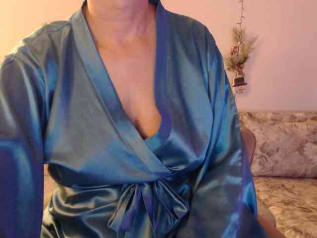 goodSnowQueen webcam