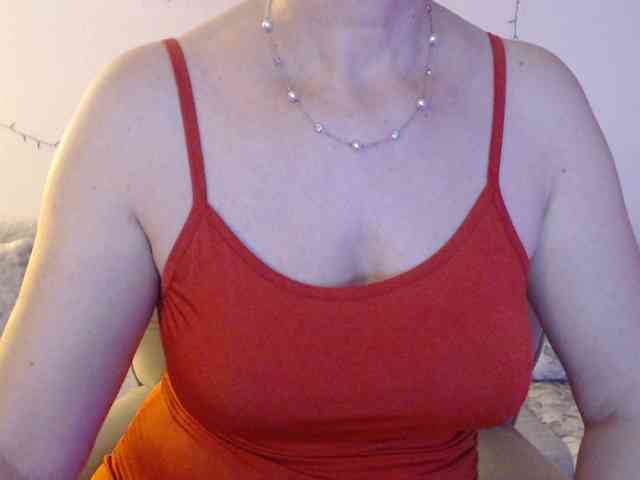 goodSnowQueen webcam