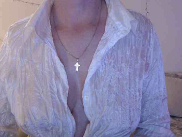 goodSnowQueen webcam