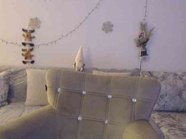 goodSnowQueen webcam