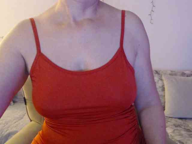 goodSnowQueen webcam