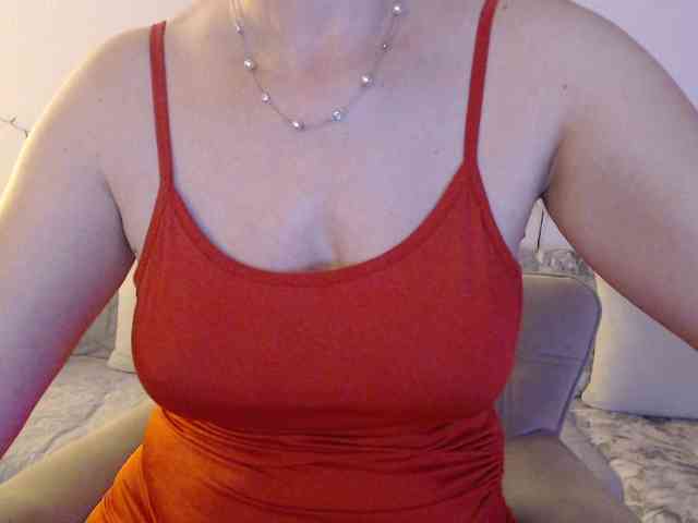 goodSnowQueen webcam