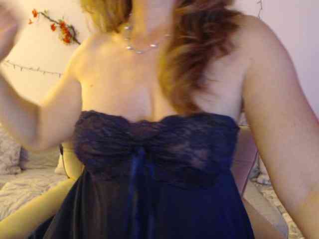 goodSnowQueen webcam