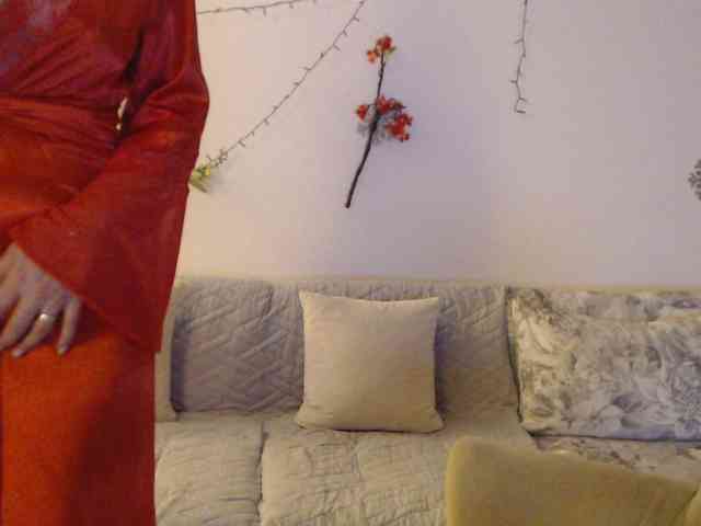 striptease web cam GoodSnowQueen
