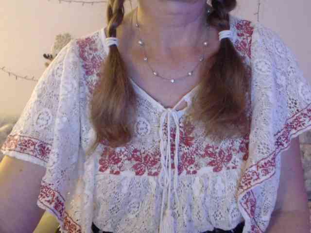 goodSnowQueen webcam