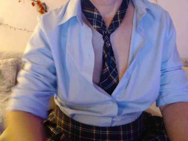 goodSnowQueen webcam