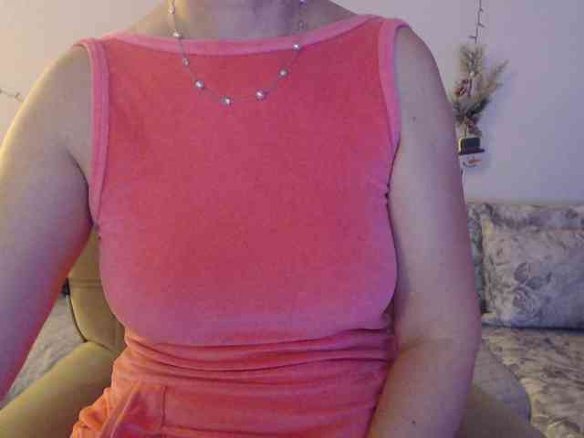 goodSnowQueen webcam