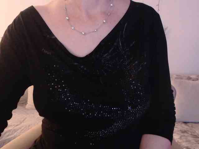 goodSnowQueen webcam