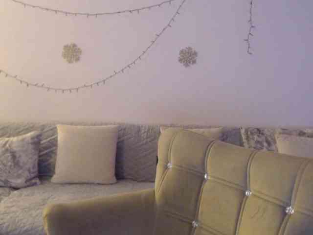 goodSnowQueen goodSnowQueen