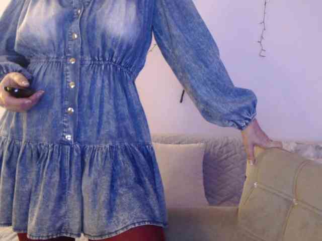 goodSnowQueen webcam