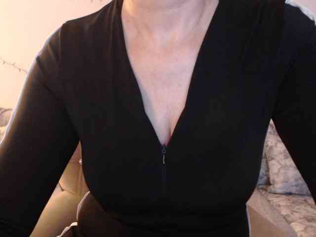 goodSnowQueen webcam