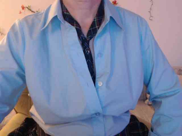 goodSnowQueen webcam
