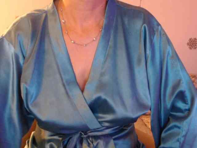 goodSnowQueen goodSnowQueen