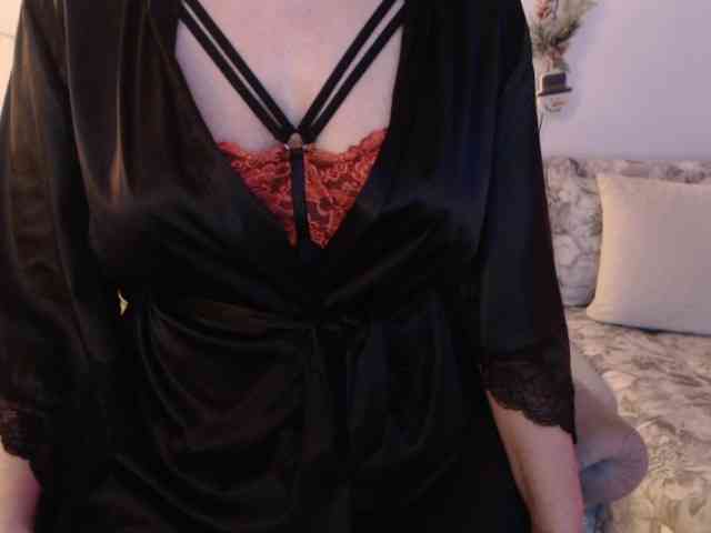 goodSnowQueen webcam