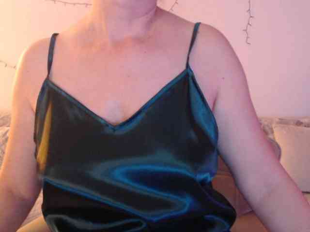 goodSnowQueen goodSnowQueen