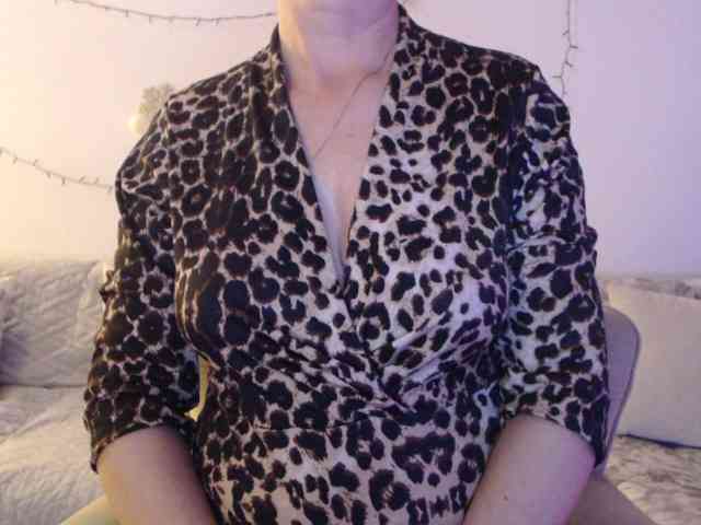 goodSnowQueen goodSnowQueen