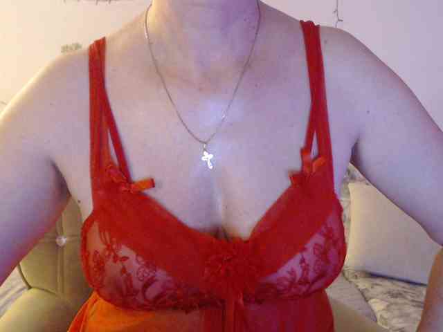 goodSnowQueen webcam