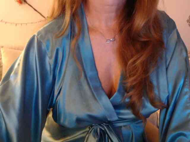 goodSnowQueen webcam