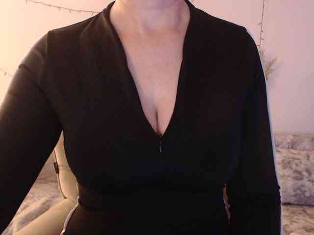 goodSnowQueen webcam