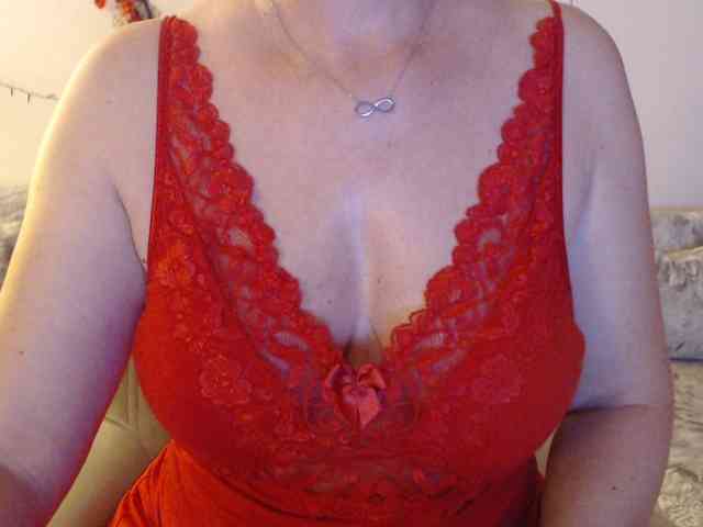 goodSnowQueen webcam