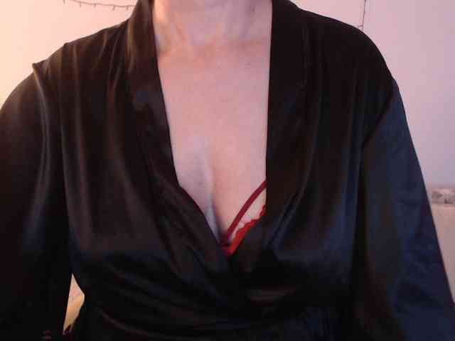 goodSnowQueen webcam