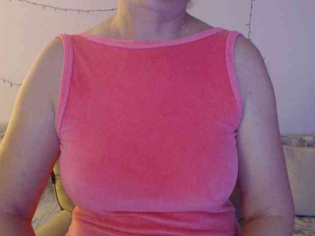 goodSnowQueen webcam