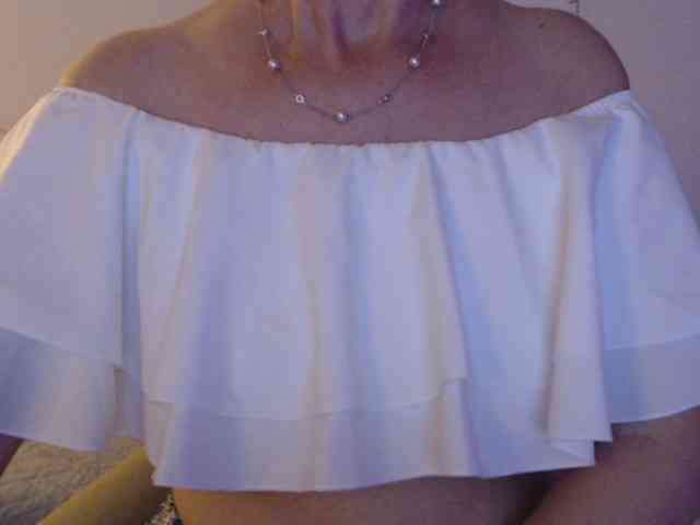 goodSnowQueen webcam