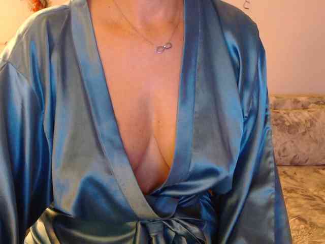 goodSnowQueen webcam