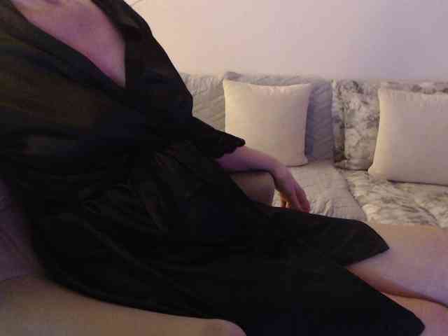 goodSnowQueen goodSnowQueen