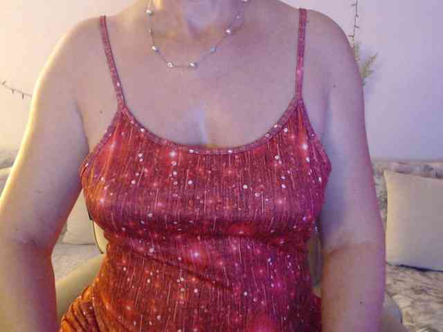 goodSnowQueen webcam