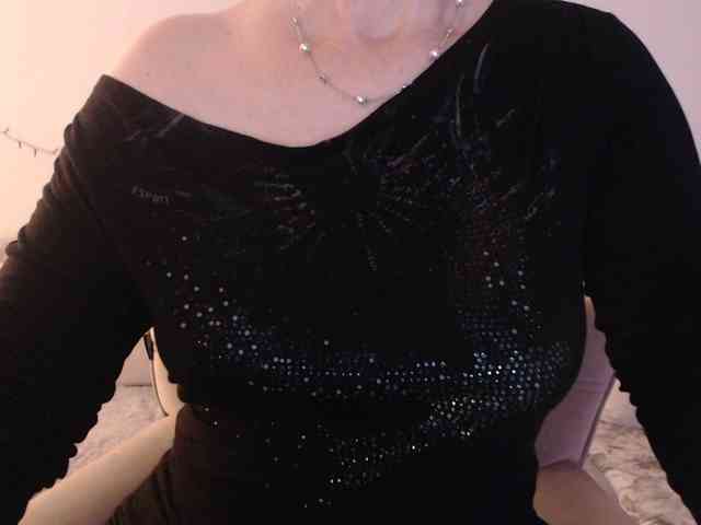 goodSnowQueen webcam