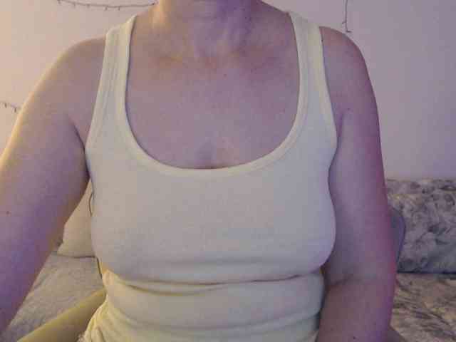 goodSnowQueen goodSnowQueen