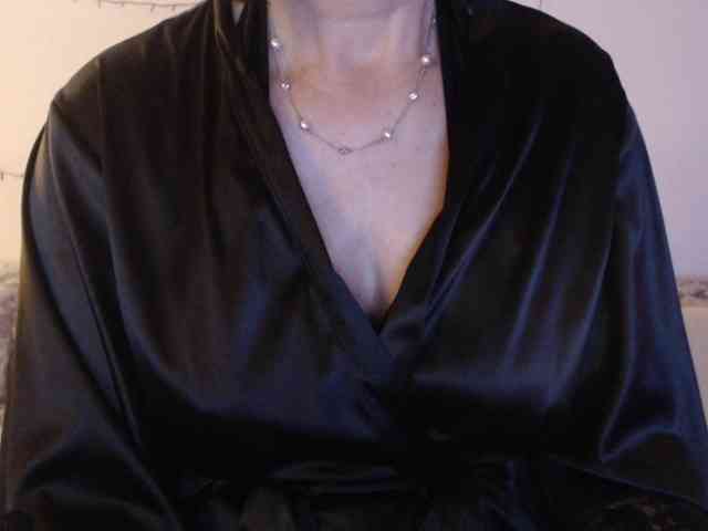 goodSnowQueen webcam