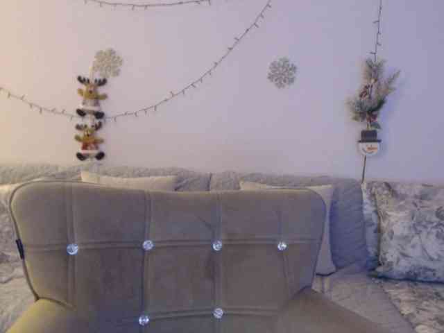 goodSnowQueen goodSnowQueen