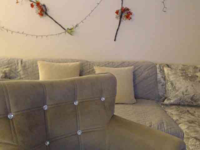goodSnowQueen webcam