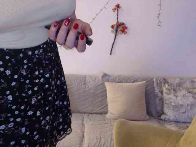 goodSnowQueen webcam