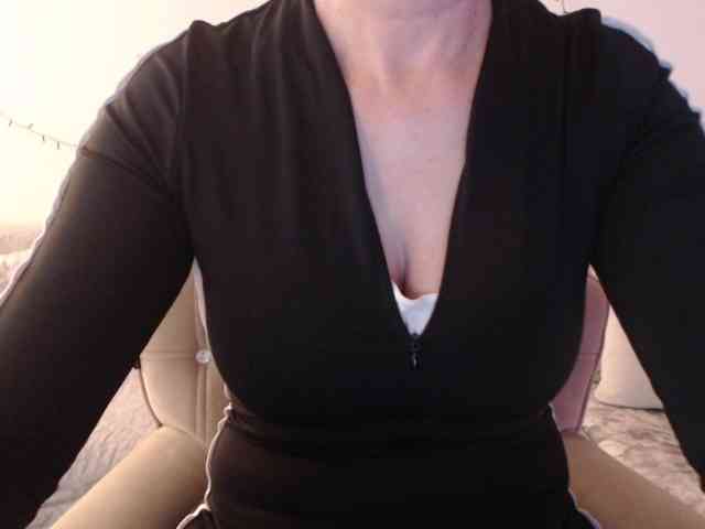 goodSnowQueen webcam